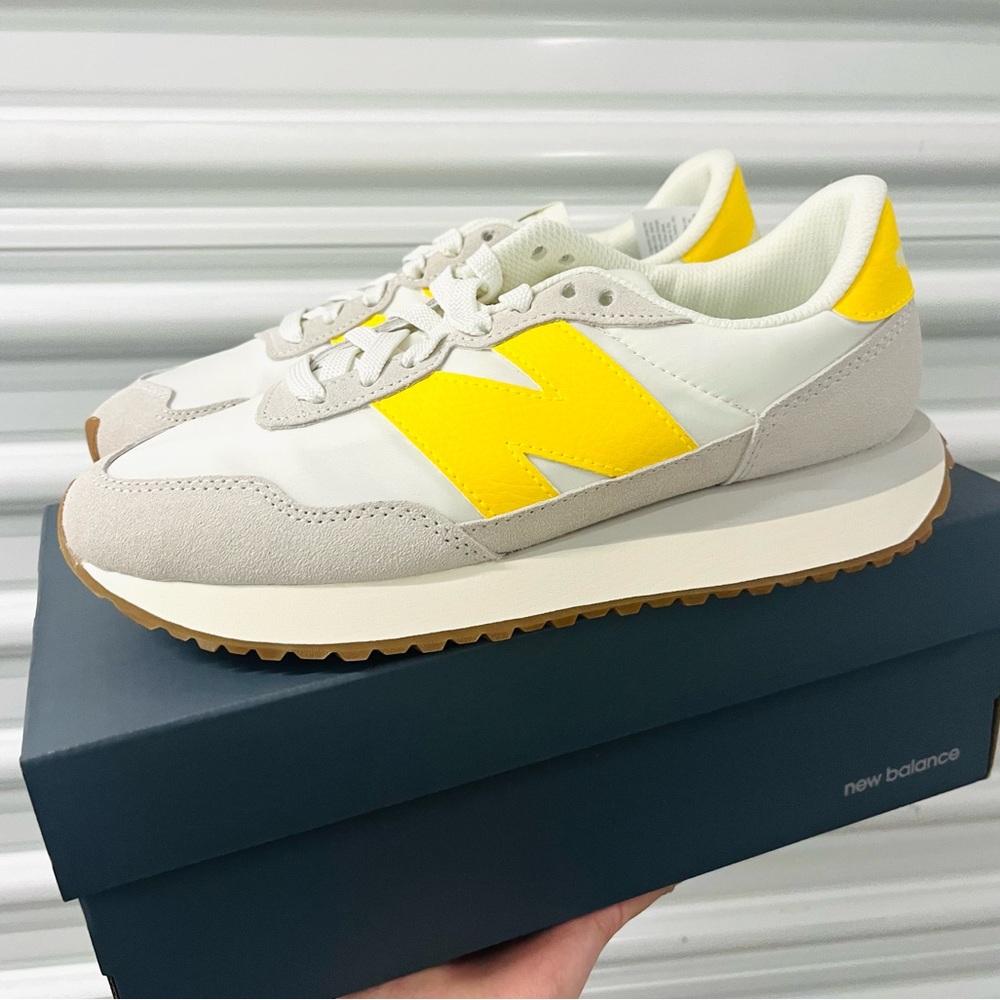 NEW New Balance 237 Casual Women's Sneakers Shoes White Yellow various sizes - Picture 5 of 12